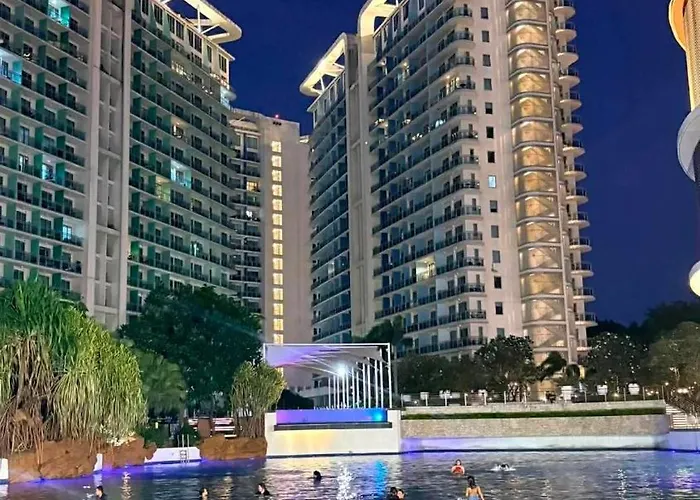 Azure Urban Residences Séjour chez l'habitant *